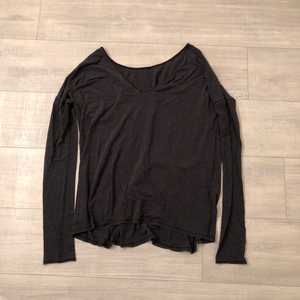 *MOVING EVERYTHING MUST GO* Lululemon Long Sleeve Top